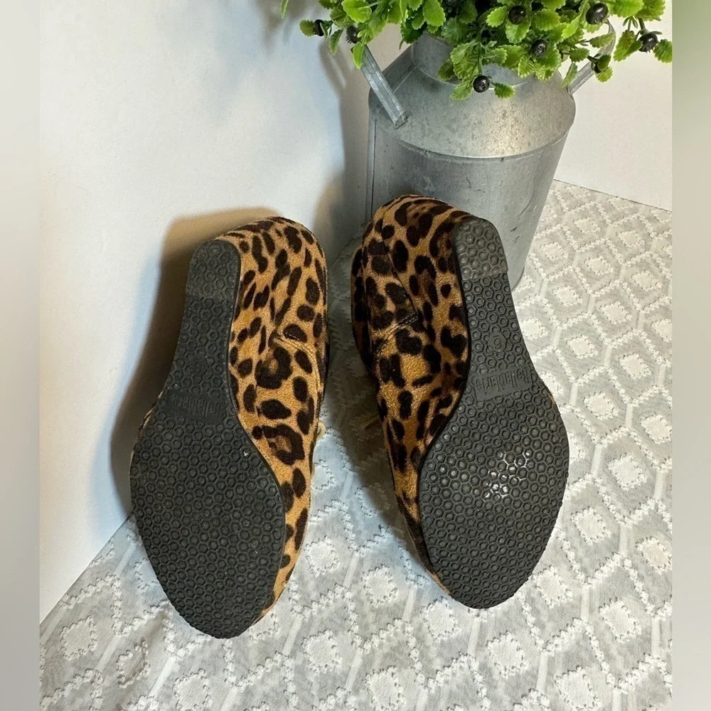 Bella Marie Leopard Suede Wedges, Women’s Size 6